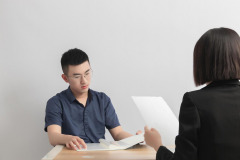 <b>投了几百份简历，参加几十个面试，被拒N次，今年找工</b>